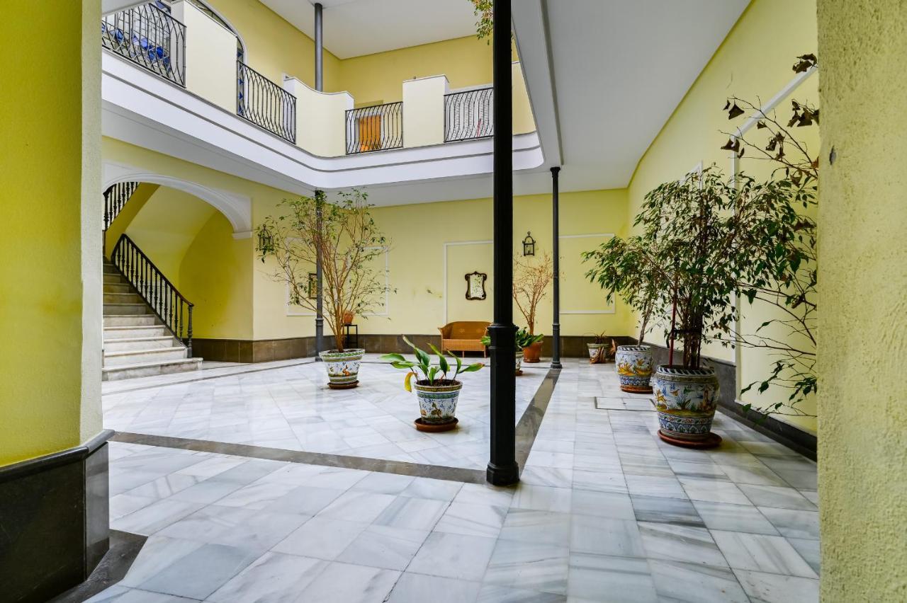 Anfitrion Sevilla 4 Екстер'єр фото